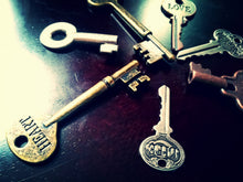 Load image into Gallery viewer, Skeleton Keys with Words Key Pendants Assorted Skeleton Keys Silver Bronze Copper Inspirational Word Keys Large Skeleton Keys