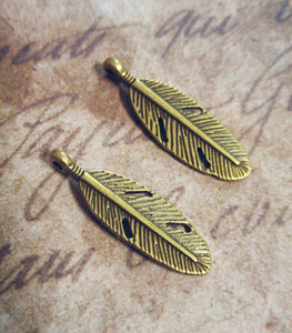 Feather Charms Feather Pendants Antiqued Bronze Feather Charms with Rings Double Sided 4 pieces with 4 Jump rings Boho Charms Set