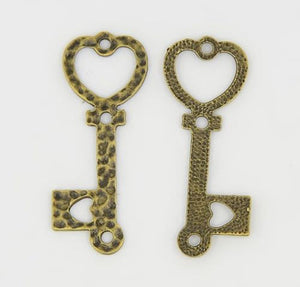 Skeleton Key Connector Pendants Links Antiqued Bronze Keys Heart Skeleton Keys Bracelet Connectors Key Links 40mm 10pcs