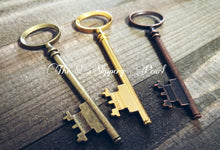 Load image into Gallery viewer, Big Keys Large Skeleton Key Bronze Key Pendants Gold Skeleton Key Lot Assorted Keys 80mm 3 inch Keys Old Fashioned Keys Large Key Pendants