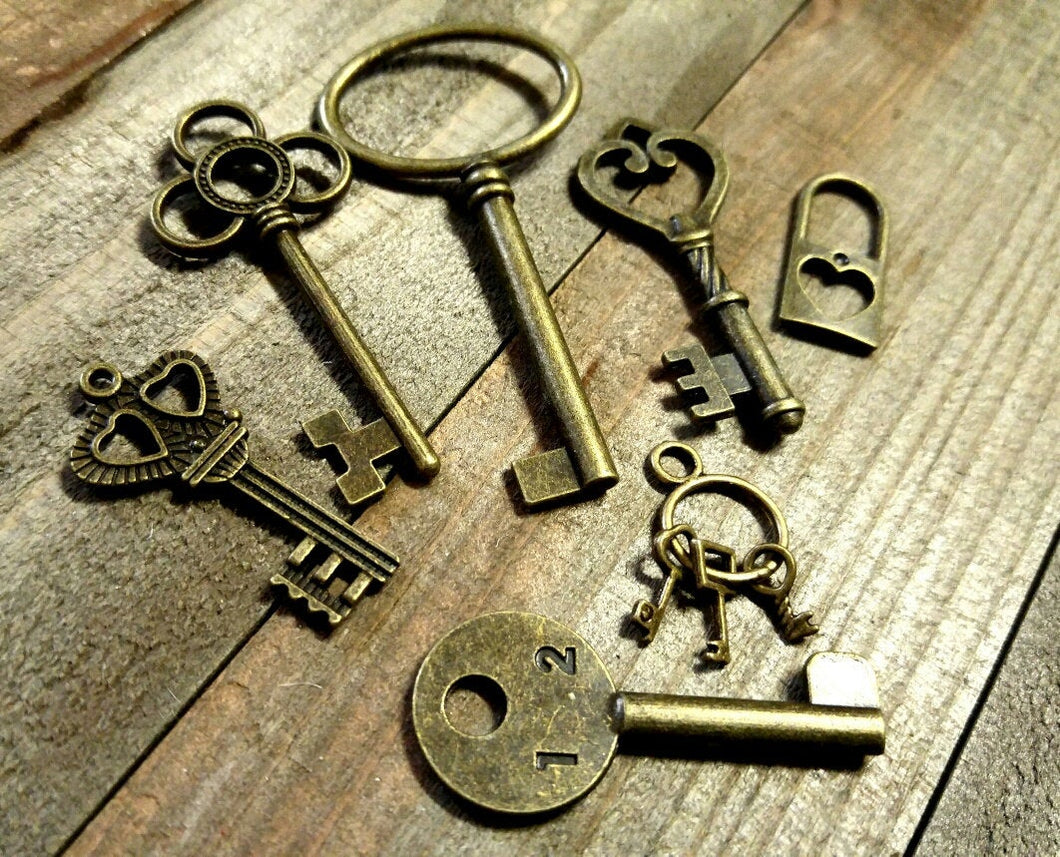 Bulk Skeleton Keys-Key Pendants-Skeleton Keys-Steampunk Charms-Assorted Charms-Bronze Key Charms Key Pendants PREORDER