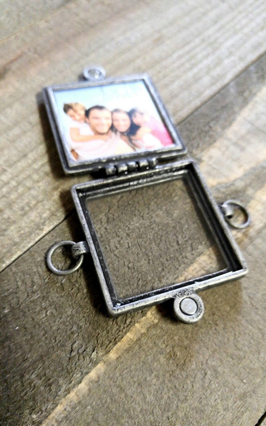 Picture Frame Pendant Photo Frame Pendant Picture Frame Connector Frame Link Antiqued Silver Square Frame PREORDER