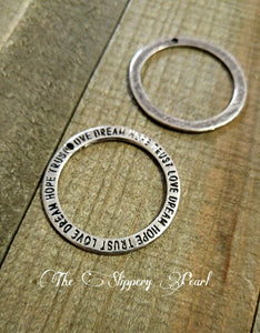 Word Pendants Charms Antiqued Silver Quote Charms Affirmation Ring Pendants Dream Hope Trust Love 34mm 5 pieces