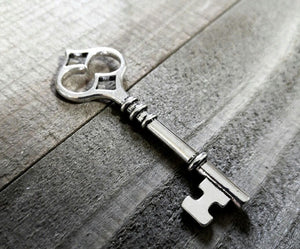 Bulk Skeleton Keys Silver Key Pendants Large Keys Silver Keys Wholesale Keys Skeleton Key Pendants Steampunk Keys 100 pieces