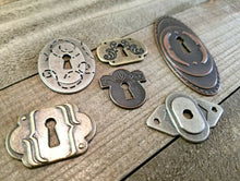 Load image into Gallery viewer, Keyholes Connectors Key Holes Skeleton Keyhole Steampunk Keyhole Pendants Lock Charms Escutcheon Assorted Pendants Silver Bronze Copper 6 PR