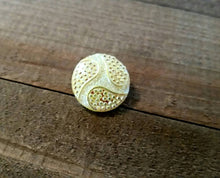 Load image into Gallery viewer, Snap Chunk Button Lime Green Sparkle Chunk Snap 18mm Chunk