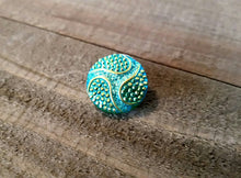 Load image into Gallery viewer, Snap Chunk Button Green Gold Sparkle Chunk Snap 18mm Chunk