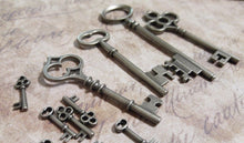 Load image into Gallery viewer, Key Charms Antiqued Silver Key Pendants Skeleton Keys Assorted Keys Steampunk Keys Big Keys 14pcs