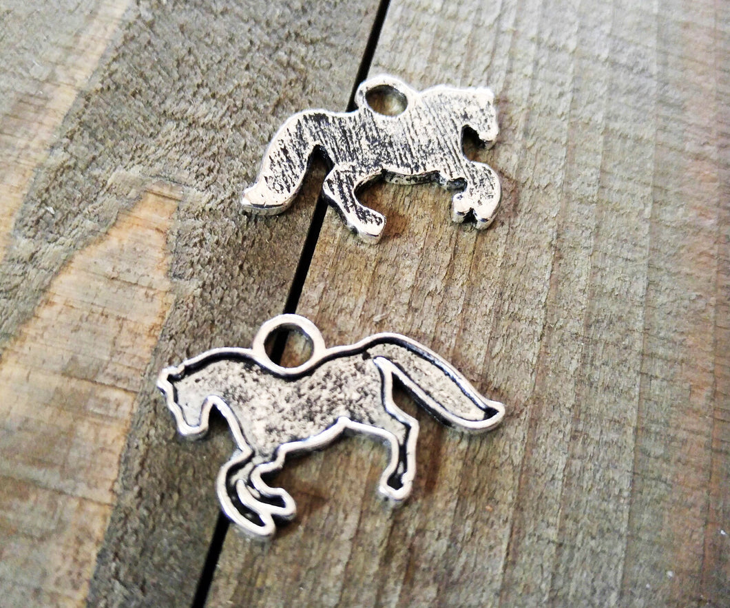 Horse Charms Western Charms Cowboy Charms Antiqued Silver Stamping Blanks Equestrian Charms Horse Pendants 34mm 4 pieces