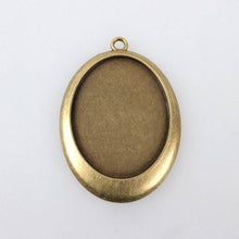 Load image into Gallery viewer, Frame Pendant Antiqued Bronze Cameo Frame Cabochon Setting Oval Setting Flat Back Frame 40x30
