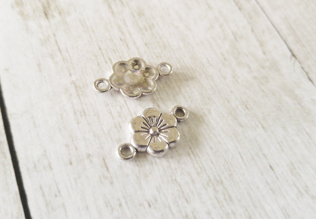 Flower Connector Charms Antiqued Silver Flower Links Silver Flower Charms Daisy Charms Flower Pendants BULK Charms 50pcs