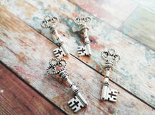 Load image into Gallery viewer, Silver Skeleton Keys Wholesale Keys Skeleton Key Pendants Trinity Pendants Trinity Keys Steampunk Keys Key Charms 10 pieces