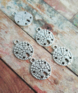 Sand Dollar Charms Sand Dollar Pendants Antiqued Silver Charms Ocean Charms Nautical Charms 10 pieces 19mm