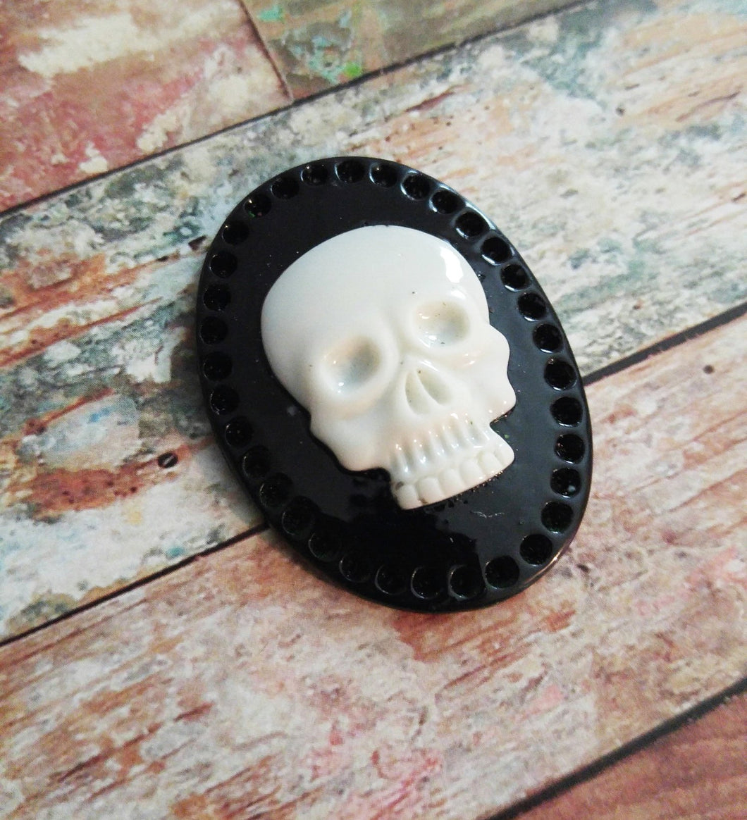 Cameo Cabochon Resin Oval Cameo Resin Cabochon Skull Cameo Flatback Cabochon 40x30 Cabochon Black