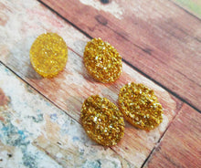 Load image into Gallery viewer, Druzy Cabochons Drusy Cabochons Gold Druzy Resin Druzy Gold Cabochons 18x13 Resin Oval Flatbacks Druzy Flatbacks 4 pieces