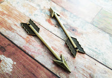 Load image into Gallery viewer, Arrow Pendants Antiqued Bronze Arrow Charms Big Arrow Charms Western Charms Large Arrow Charms Hunting Pendants Archery Charms 5 pieces