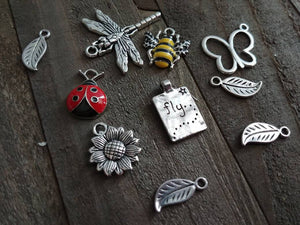 Garden charms Set Enamel Charms Antiqued Silver Mixed Charms Lot Spring Charms Nature Themed Charms Ladybug Bumblebee Charm 10pcs