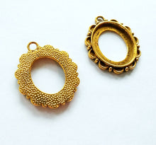 Load image into Gallery viewer, 4 Cabochon Frame Pendants Antiqued Gold Pendants Cameo Settings Cabochon Settings Oval Cabochon Frames 33mm