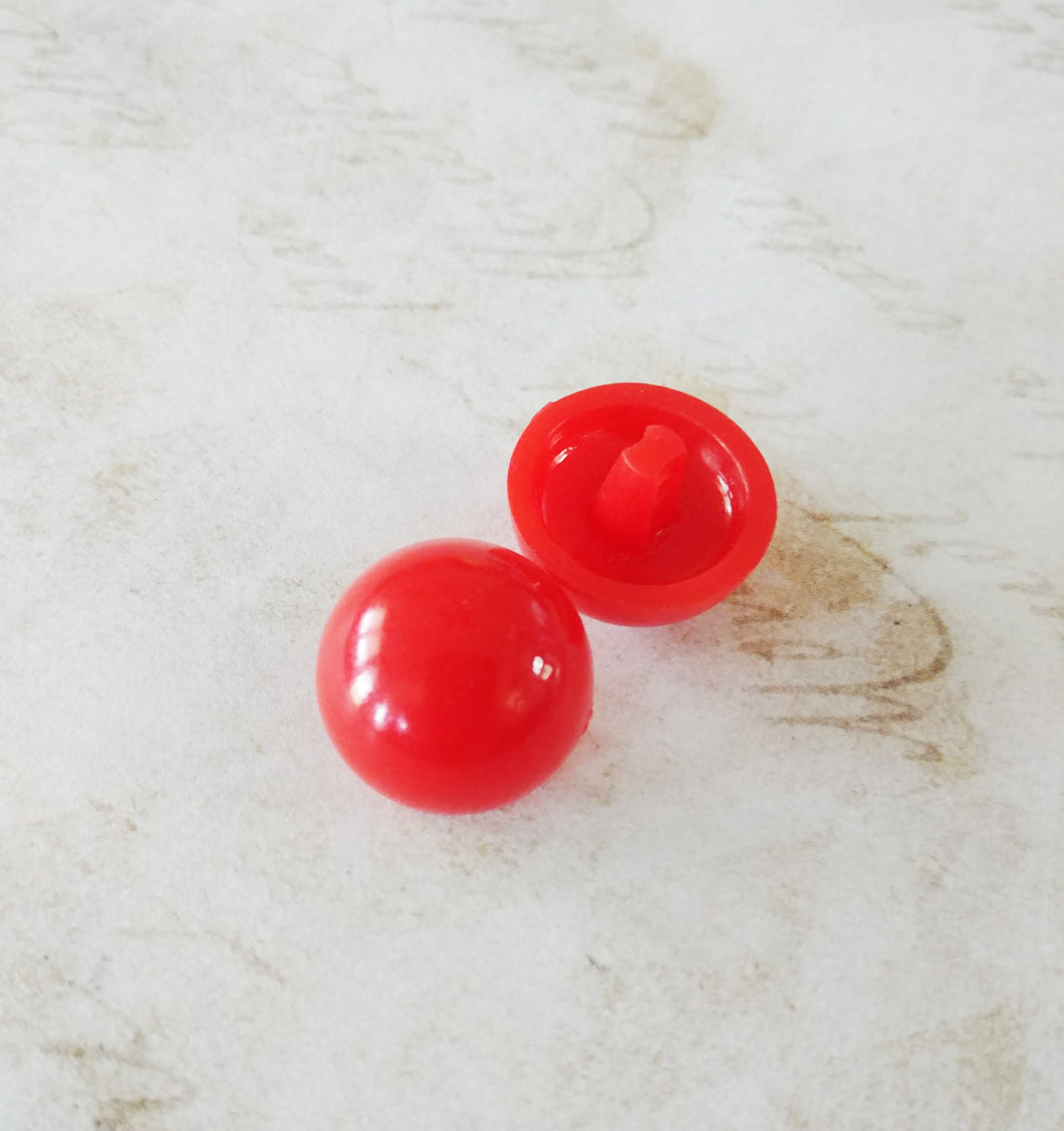 Vintage Buttons Set Domed Buttons Red Buttons 1980 Vintage Sewing Supplies Red Domed Buttons 19 pieces 18mm