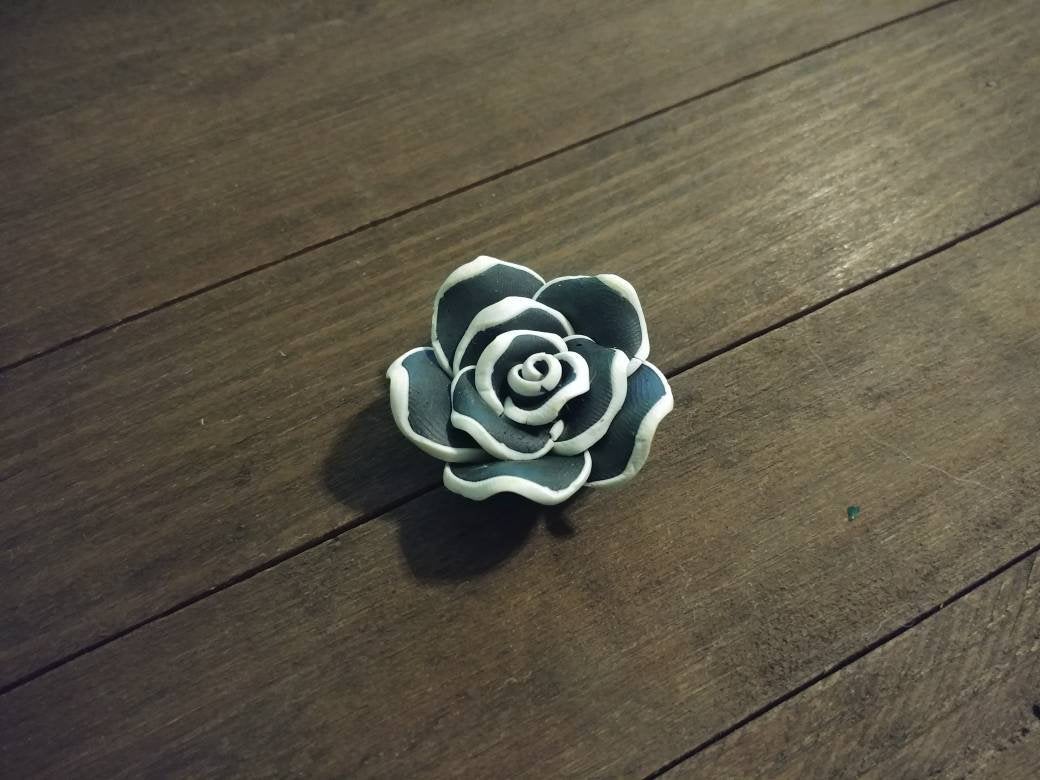 Large Flower Cabochon Polymer Clay Flower Rose Flatback 30mm