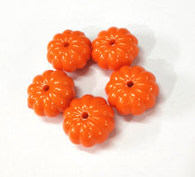 Load image into Gallery viewer, Acrylic Beads Orange Plastic Beads 13mm Beads Orange Beads Halloween Beads Fall Beads 10 pieces Pumpkin Beads