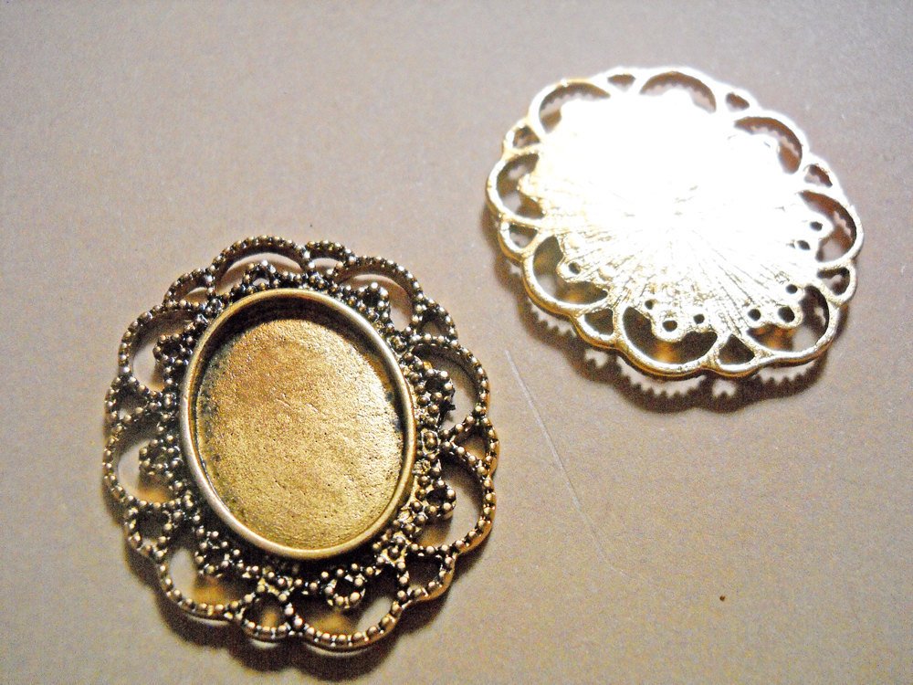 Blank Pendants Antiqued Gold Cabochon Settings Large Focal Pendants Frame Pendants 41mm 25x18 Setting 4 Pieces Ornate Filigree