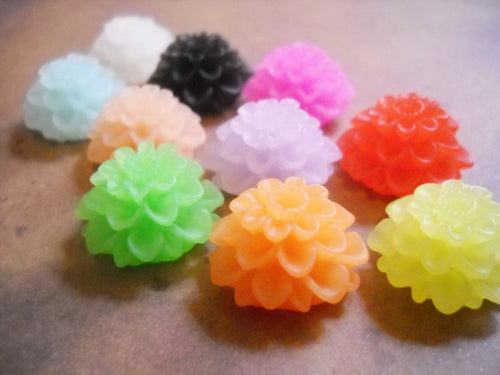 Large Flower Cabochons Resin Cabochons Chrysanthemum Assorted Flatbacks 20mm Cabochons Translucent Flower Cabochons Mum Cabochons 10 pieces