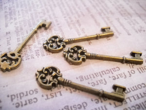 Skeleton Keys Skeleton Key Charms Pendants Antiqued Bronze Bulk Skeleton Keys 50 pieces wholesale 30mm