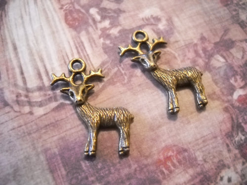 Deer Charms Deer Pendants Antiqued Bronze Charms Bronze Deer Charms Buck Charms Hunting Charms Hunter Charms 6 pieces 3D