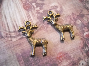 Deer Charms Deer Pendants Antiqued Bronze Charms Bronze Deer Charms Buck Charms Hunting Charms Hunter Charms 6 pieces 3D