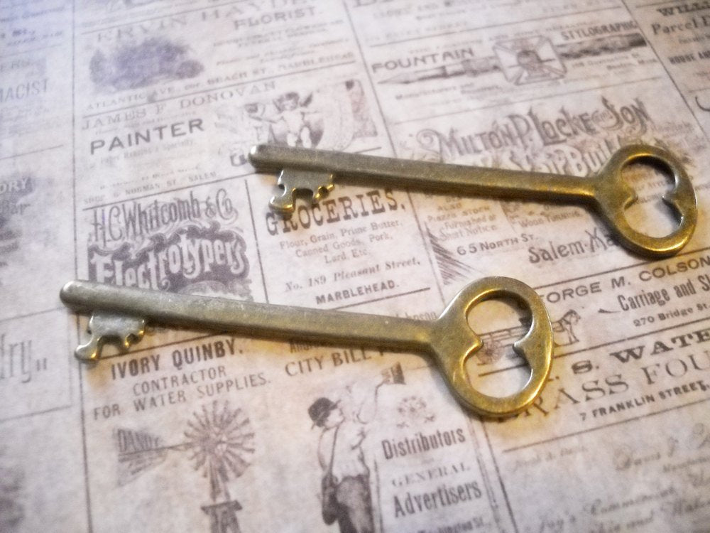 Skeleton Key Pendants Antiqued Bronze Keys Steampunk Keys Key Charms Skeleton Keys 2 inch Keys 5 pieces 53mm