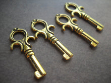 Load image into Gallery viewer, Skeleton Key Charms Gold Key Charms Steampunk Keys Gold Keys Key Pendants Gold Key Pendants Steampunk Supplies Wholesale 20pcs