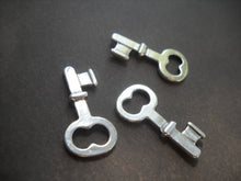 Load image into Gallery viewer, Silver Key Charms Key Pendants Skeleton Keys Silver Keys Wholesale Keys Skeleton Key Charm Steampunk Keys 10 pieces 26mm