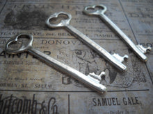 Load image into Gallery viewer, Skeleton Key Pendants Silver Keys Steampunk Keys Silver Key Pendants 2 Inch Keys Key Charms Steampunk Supplies 2 pieces