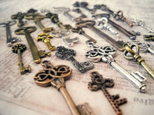 Load image into Gallery viewer, Bulk Skeleton Keys Steampunk Key Charms Assorted Charms Assorted Keys Bronze Silver Gold Copper Black Keys Wholesale Keys 100 pieces