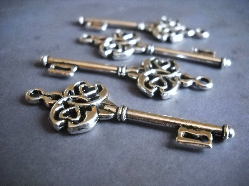 Silver Skeleton Key Charms Key Pendants Steampunk Keys Antiqued Silver Keys Trinity Keys 45mm 2 pieces