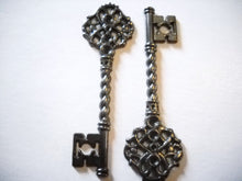 Load image into Gallery viewer, Skeleton Key Pendants Black Keys Key Charms Black Skeleton Key Gunmetal Charms Steampunk Keys Wholesale Keys 68mm 10pcs
