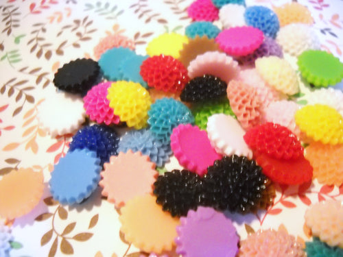 Flower Cabochons Resin Flowers Dahlia Flower Flat Backs 15mm Flowers Resin Cabochons Assorted Mum Cabochons 50 pieces