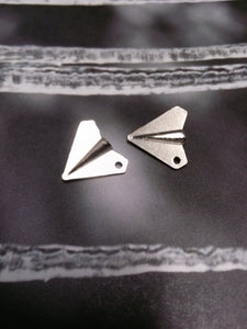 Paper Airplane Charms Pendants Antiqued Silver 5 pieces Origami Charms 3D
