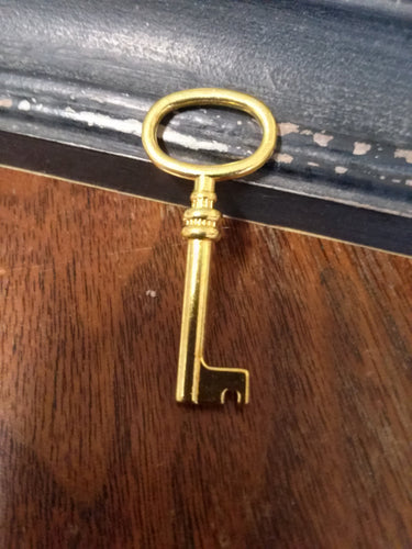 Skeleton Key Charms Shiny Gold Key Steampunk Keys Gold Key Charms Skeleton Keys Key Pendants Barrel Keys 41mm SAMPLE
