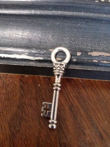 Bulk Skeleton Keys Wholesale Key Charms Pendants Antiqued Silver Wedding Keys Steampunk Keepsake Box Keys 50 pieces