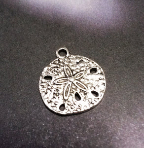 Sand Dollar Charms Sand Dollar Pendants Antiqued Silver Ocean Charms Nautical Charms Silver Sand Dollar 50 pieces Wholesale Charms