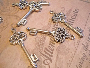 Skeleton Key Pendants Antiqued Silver Ornate Keys 45mm 10 pieces Steampunk Keys Silver Key Charms 45mm