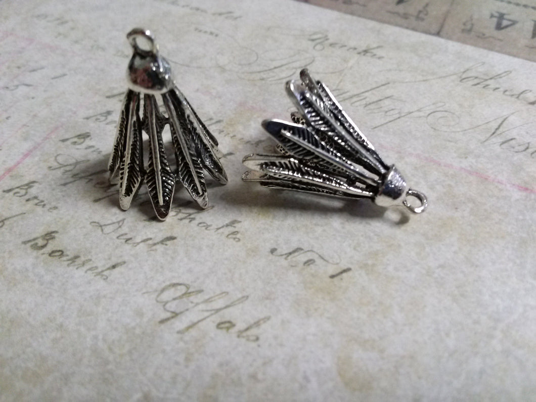 Birdie Charms Birdie Pendants Badminton Charms Antiqued Silver Charms 3D Charms Sport Charms Summer Charms 2 pieces
