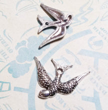 Load image into Gallery viewer, Bird Pendants Sparrow Charms Swallow Pendants Left Facing Bird Antiqued Silver Bird Charms Animal Charms 10 pieces Rockabilly Charms