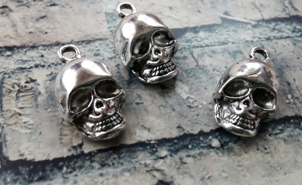 Skull Charms Skull Pendants Halloween Charms Antiqued Silver Skeleton Charms Gothic Charms Gothic Pendants Silver Charms 10pcs 16mm